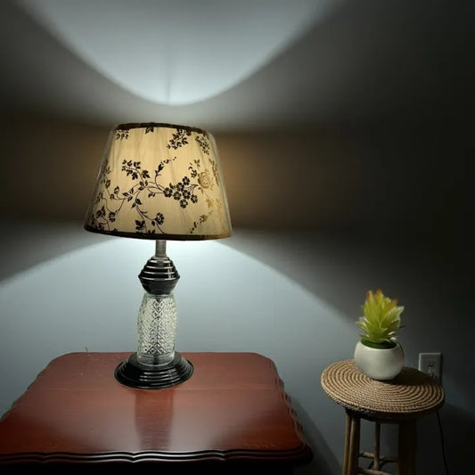 table Lamp 1 pieces golden color